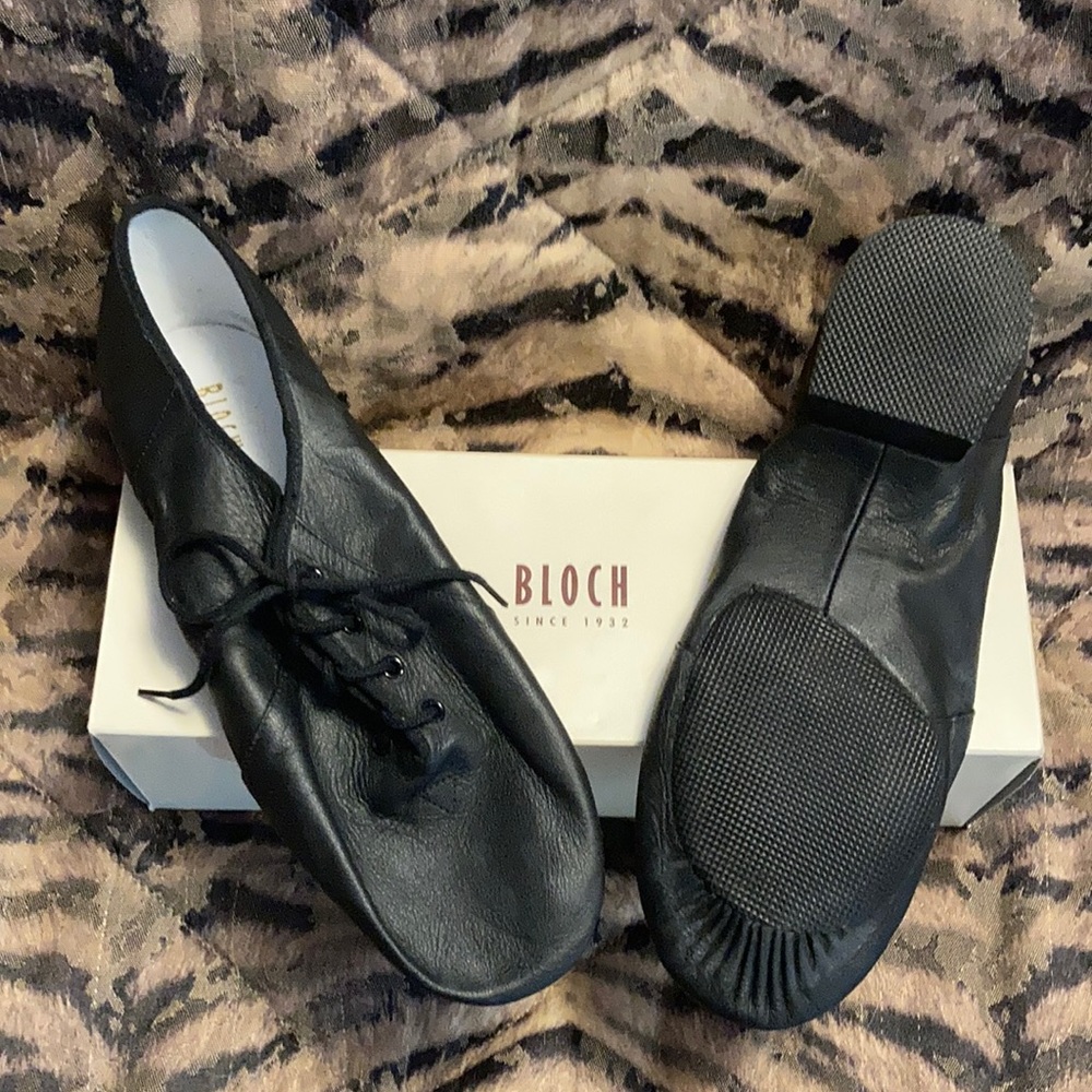 Bloch Dance Jazzsoft Split Sole Leather Jazz Shoe
